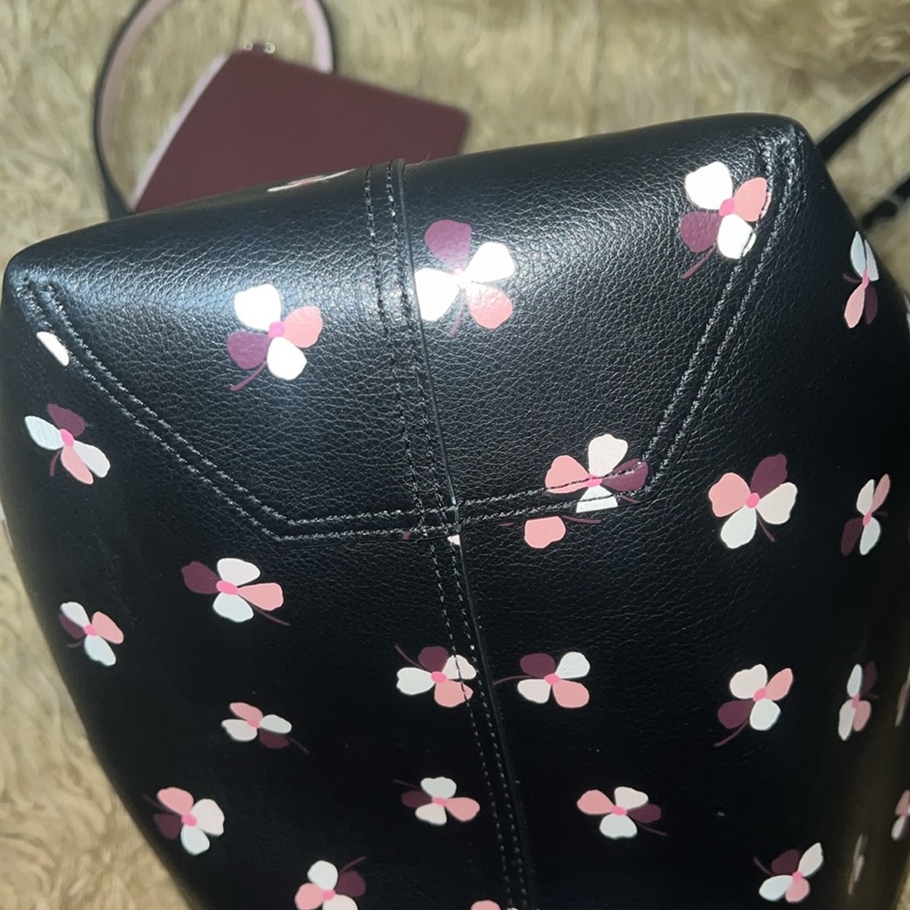 Kate Spade ♠️ Floral Pup Reversible Leather Tote - Picture 12 of 16